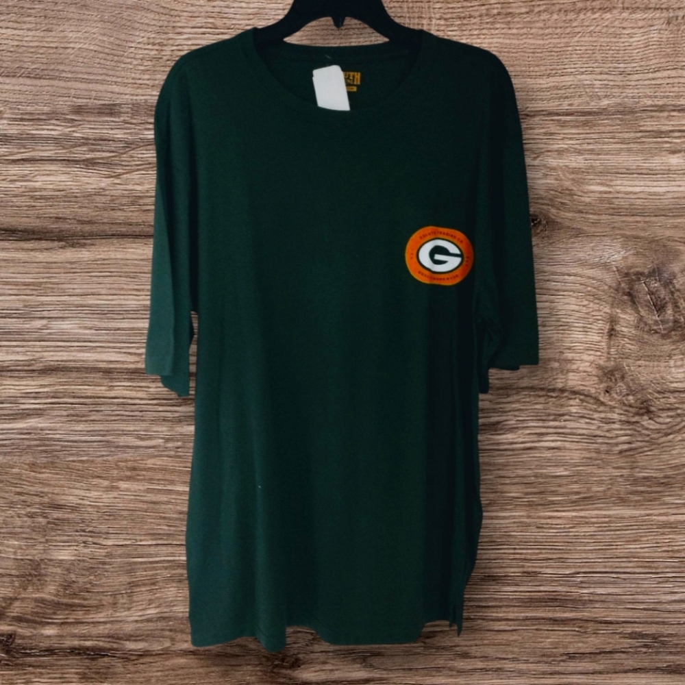 Limited Edition Duluth Trading Co (Green Bay Colors) Graphic T-Shirt